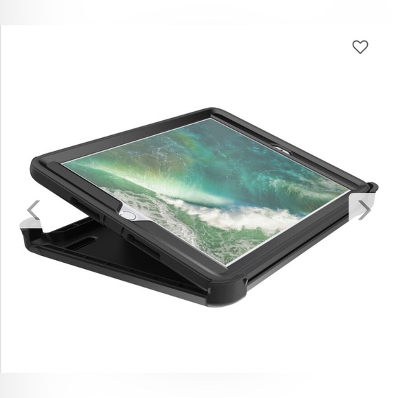 NEW Otterbox Defender Series Case & Screen Protector Apple iPad 5th & 6th gen